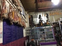 -阿婆情腊排骨火锅(金虹路店)