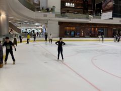 -冰纷万象滑冰场(深圳万象城店)