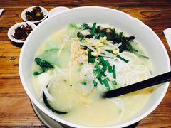 -茶花妹子云南餐厅(传媒大学店)