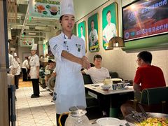 -费大厨辣椒炒肉(高铁吾悦广场店)