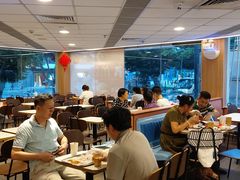 -麦当劳(东方时代广场分店)