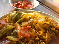 -亲昵春川鸡排(韩国美食街店)