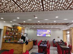 大堂-撒拉人家.酸菜牦牛肉火锅