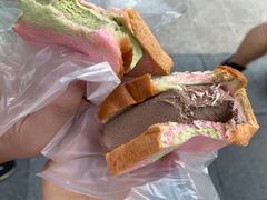 -詹爷爷乌节路街头冰淇淋
