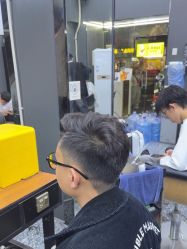 -藤野造型专业烫染接发