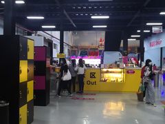 -嘿哟动霸CHUA·新潮玩运动娱乐中心·蹦床滑冰团建乐园