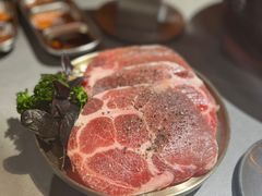 -围炉肉舍丹东海鲜烤肉·烤活鳗(步行街店)