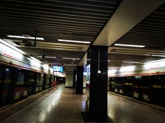 -常熟路(地铁站)