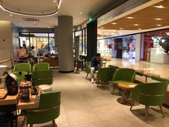 大堂-星巴克臻选(北京银泰店)