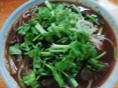 红烧牛肉粉-正宗慈利米粉