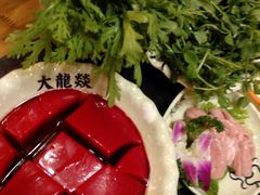 -大龙辣火锅·龙虾·烧烤(湖滨新天地店)