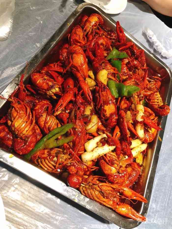 虾霸霸-"中午去的,环境相比一般的龙虾店算很干净了."-大众点评移动版