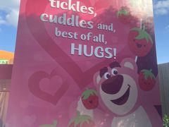 -Lotso Lunch Box 草莓熊餐盒