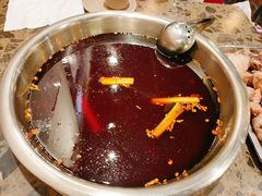 -肖肖酸萝卜鱼火锅(总店)