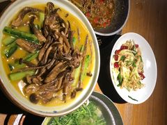 -吃饭皇帝大土家民族菜(正大广场店)