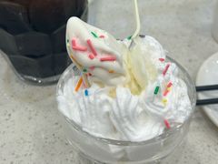 奶油冰淇淋-迎宾楼(解放西街店)