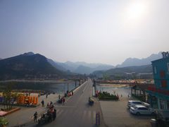 -百里峡七彩艺术小镇