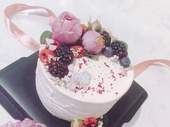 -小苍兰风铃草·礼物蛋糕(沈阳店)