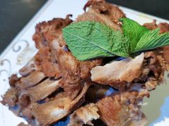 特色酱骨头-红蜡烛•瓦罐粥家常菜•夜宵(中山路店)