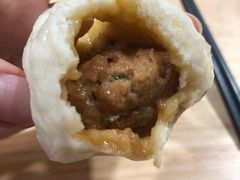 老面土猪肉包-凤起龙游老面包子(凯德晶品店)