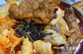 Spicy Snail Rice Noodles