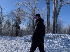 -亚布力新体委滑雪场
