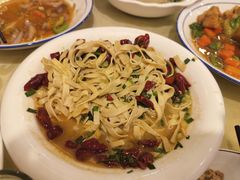 -鹤乡东北菜(崮山路店)