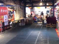 -八一路好吃街(雨田商务大厦店)