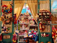 -席娜卡琳火车铁道夜市