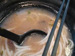-鑫花溪牛肉米粉(凤凰街创始总店)