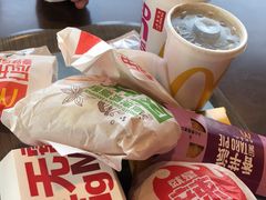 -麦当劳(展览路店)