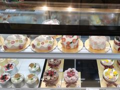 -花花卷卷·鲜食蛋糕(静安久光百货店)