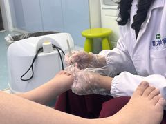 -世龙世家灰指甲鸡眼脚气甲沟炎跖疣护理(宝山共江路店)
