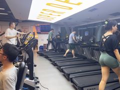 -超鹿运动(达信大厦店)
