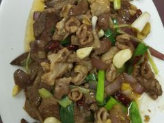 -香猪美食(中心店)