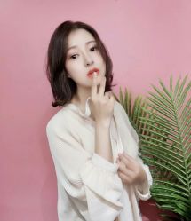 -FRIDAY星期五专业美发沙龙