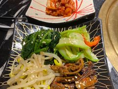 -山川小町·极番烧肉(新地假日广场店)