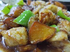 地三鲜-柴火东北铁锅炖(鲁班店)