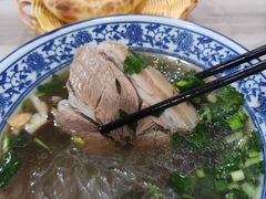 -丰登陕西水盆牛羊肉·泡馍