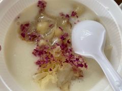 玫瑰椰奶杏仁霜-吴家馄饨