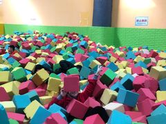 -重庆际华园室内极限运动中心