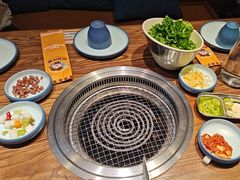 -明洞阿姨·韩式酱蟹烤肉·创意料理(三元桥店)