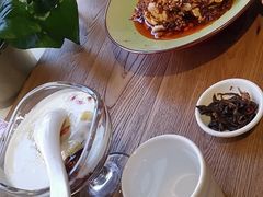 -茶花妹子云南餐厅(传媒大学店)