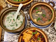 肥肠臭豆腐砂锅-南京大牌档(凯德大峡谷店)