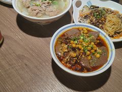 -叶伟胡辣壳面(两路口店)