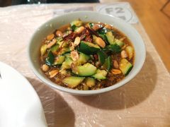 刀拍黄瓜-早酒肖汉老味拌面