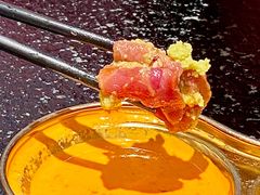 -何妹湿辣牛肉·粤式烧烤砂煲(桂雅路店)