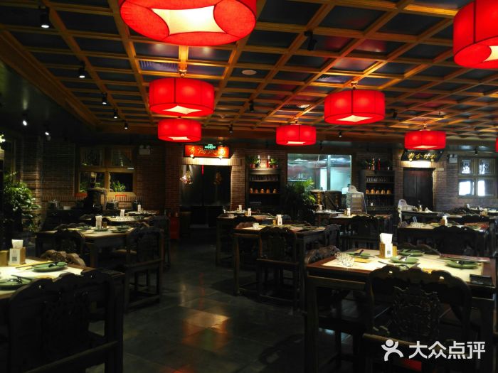 小吊梨汤·北京菜·烤鸭(长安商场-首都博物馆店)大堂图片