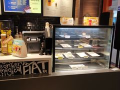 -麦当劳(汉口火车站候车室店)