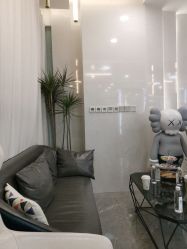 -AYO SALON